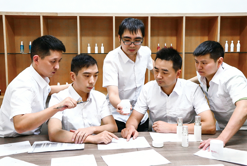 Yuyao Hengbang Plastic Co., Ltd.